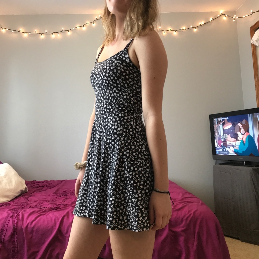Black and white flowery skater dress